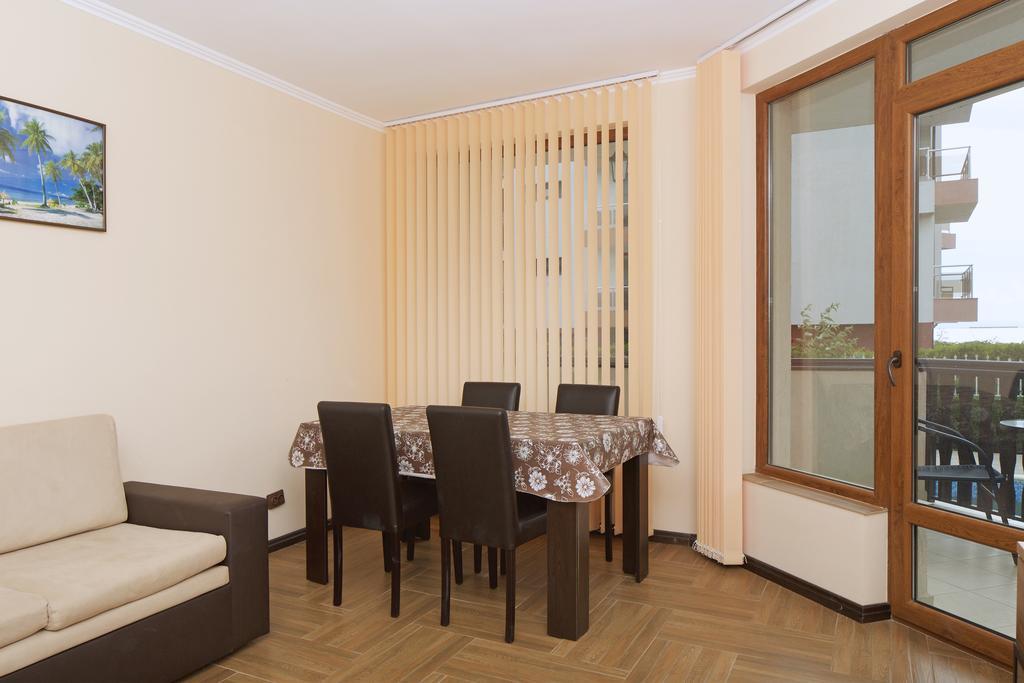 Mars Apartments In Complex Shipka Sveti Vlas Ngoại thất bức ảnh